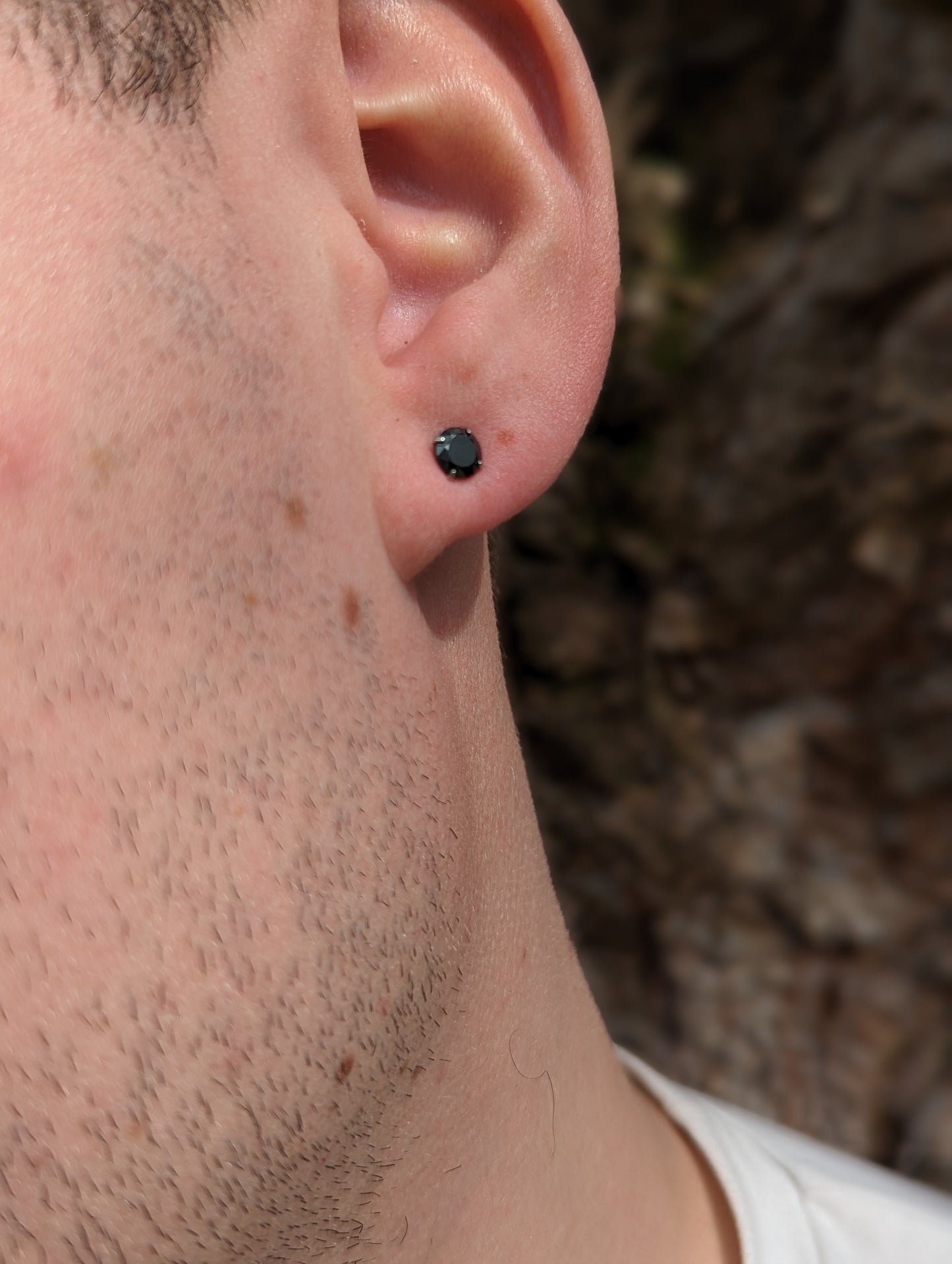 Piercing oreille : boucle acier brillant pour le lobe