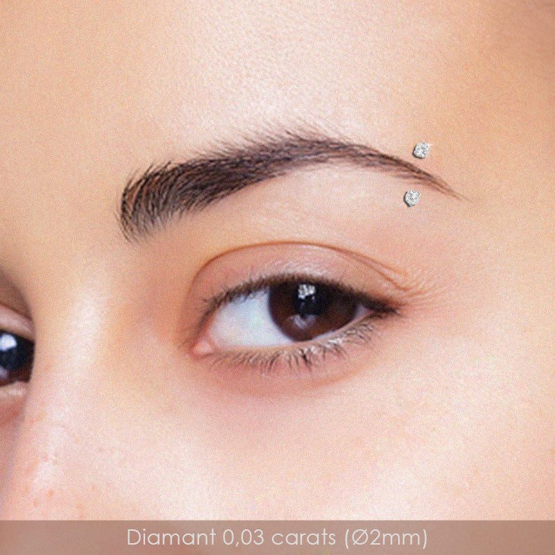 Piercing courbe or blanc et diamant 0,03 carats : arcade et oreille