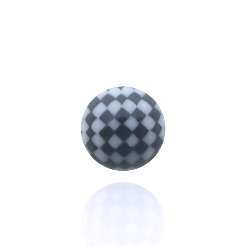 Piercing boule carreau noire et blanche