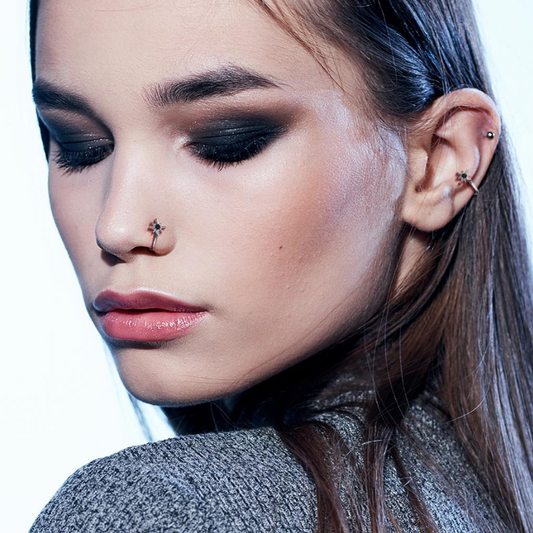 Anneau en rhodium pour l'hélix ou le nez avec étoile brillante