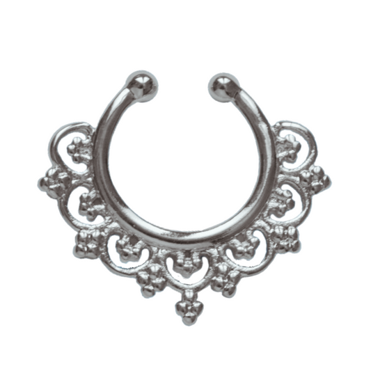 Faux piercing septum anneau et motif