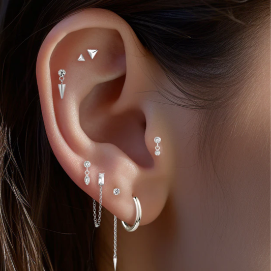 Piercing labret titane ASTM-F136 avec cone suspendu