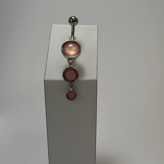Piercing nombril pendentif en acier chirurgical avec trois pierres roses