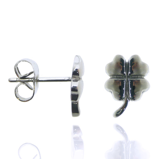 Piercing boucle oreille trèfle