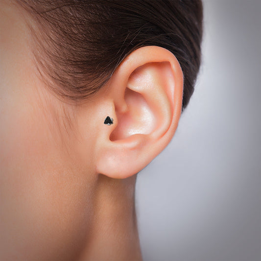 Piercing clip or blanc avec oxyde zirconium triangle